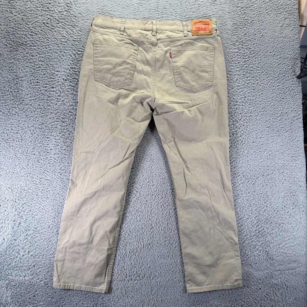 Levis before purchasing